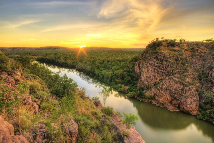 https://mdw-travel-data-us-east-1.s3.amazonaws.com/img/country/Australia/Charles-Darwin-National-Park/img_03.jpg