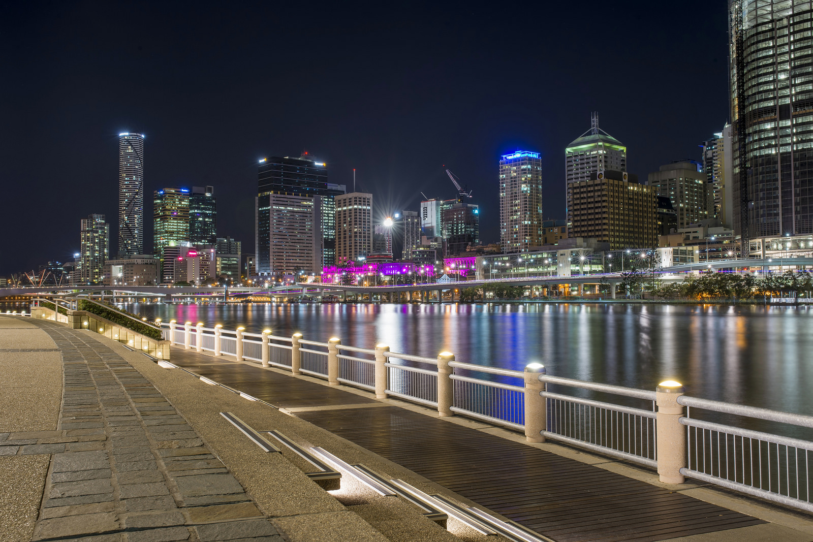 https://mdw-travel-data-us-east-1.s3.amazonaws.com/img/country/Australia/City-Park/img_03.jpg