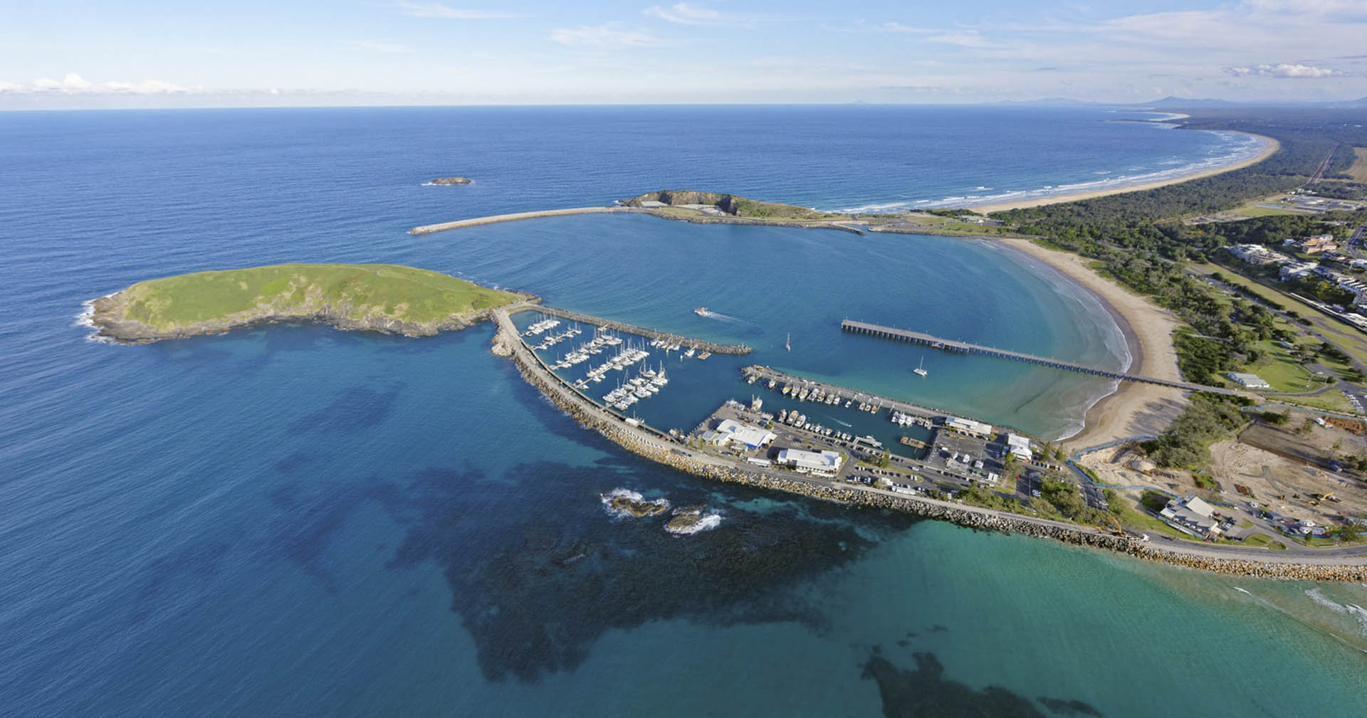 https://mdw-travel-data-us-east-1.s3.amazonaws.com/img/country/Australia/Coffs-Harbour-Marina/img_01.jpg