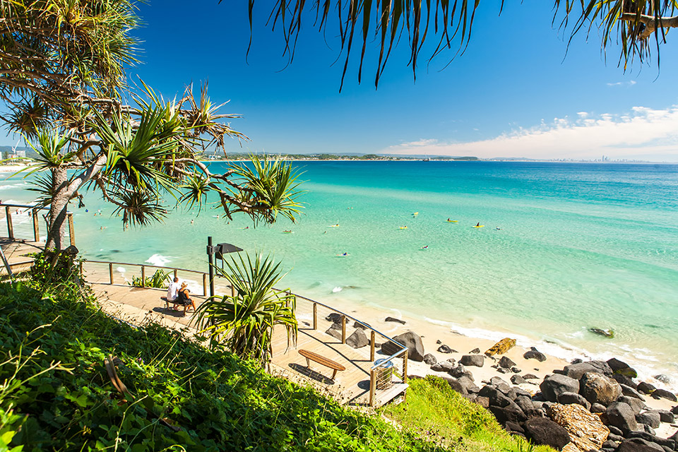 https://mdw-travel-data-us-east-1.s3.amazonaws.com/img/country/Australia/Coolangatta-Beach/img_01.jpg