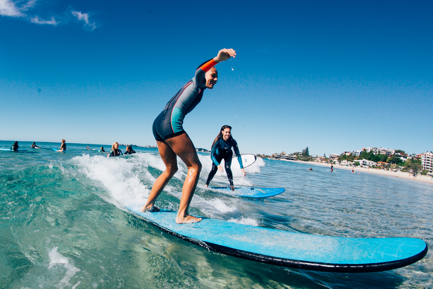 https://mdw-travel-data-us-east-1.s3.amazonaws.com/img/country/Australia/Currumbin-Surf-School/img_00.jpg