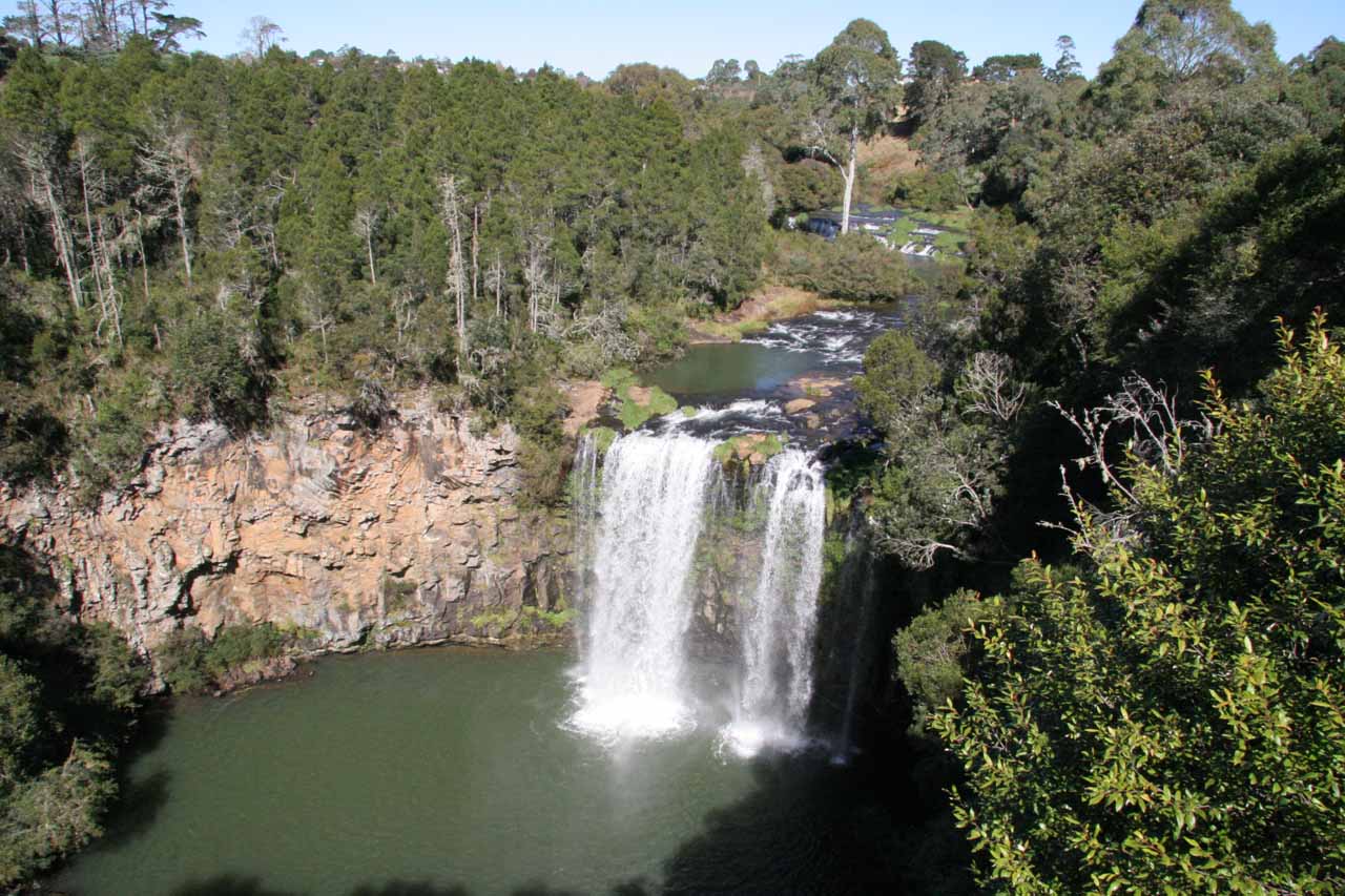 https://mdw-travel-data-us-east-1.s3.amazonaws.com/img/country/Australia/Dangars-Falls/img_01.jpg