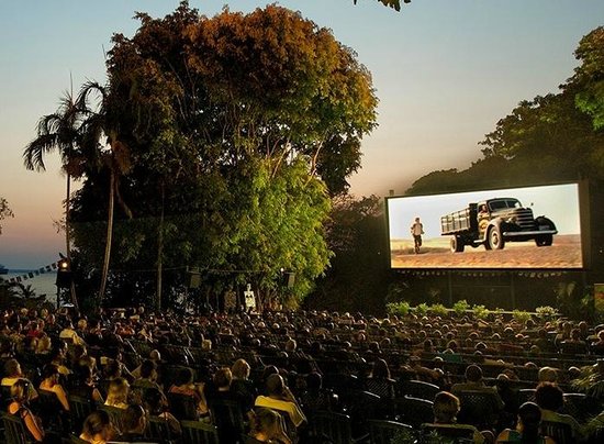 https://mdw-travel-data-us-east-1.s3.amazonaws.com/img/country/Australia/Deckchair-Cinema/img_00.jpg
