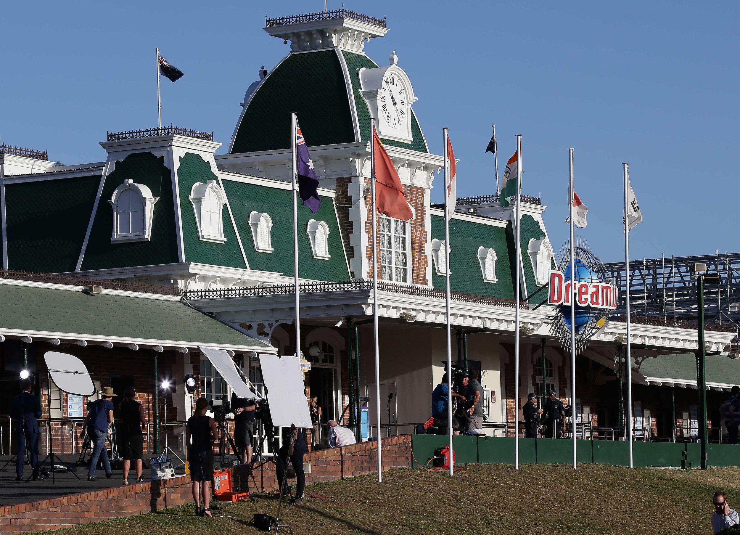 https://mdw-travel-data-us-east-1.s3.amazonaws.com/img/country/Australia/Dreamworld/img_03.jpg