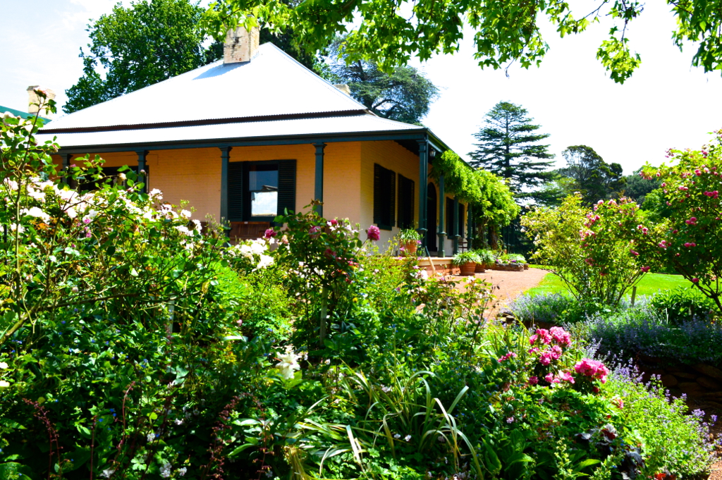 https://mdw-travel-data-us-east-1.s3.amazonaws.com/img/country/Australia/Entally-Estate/img_01.jpg