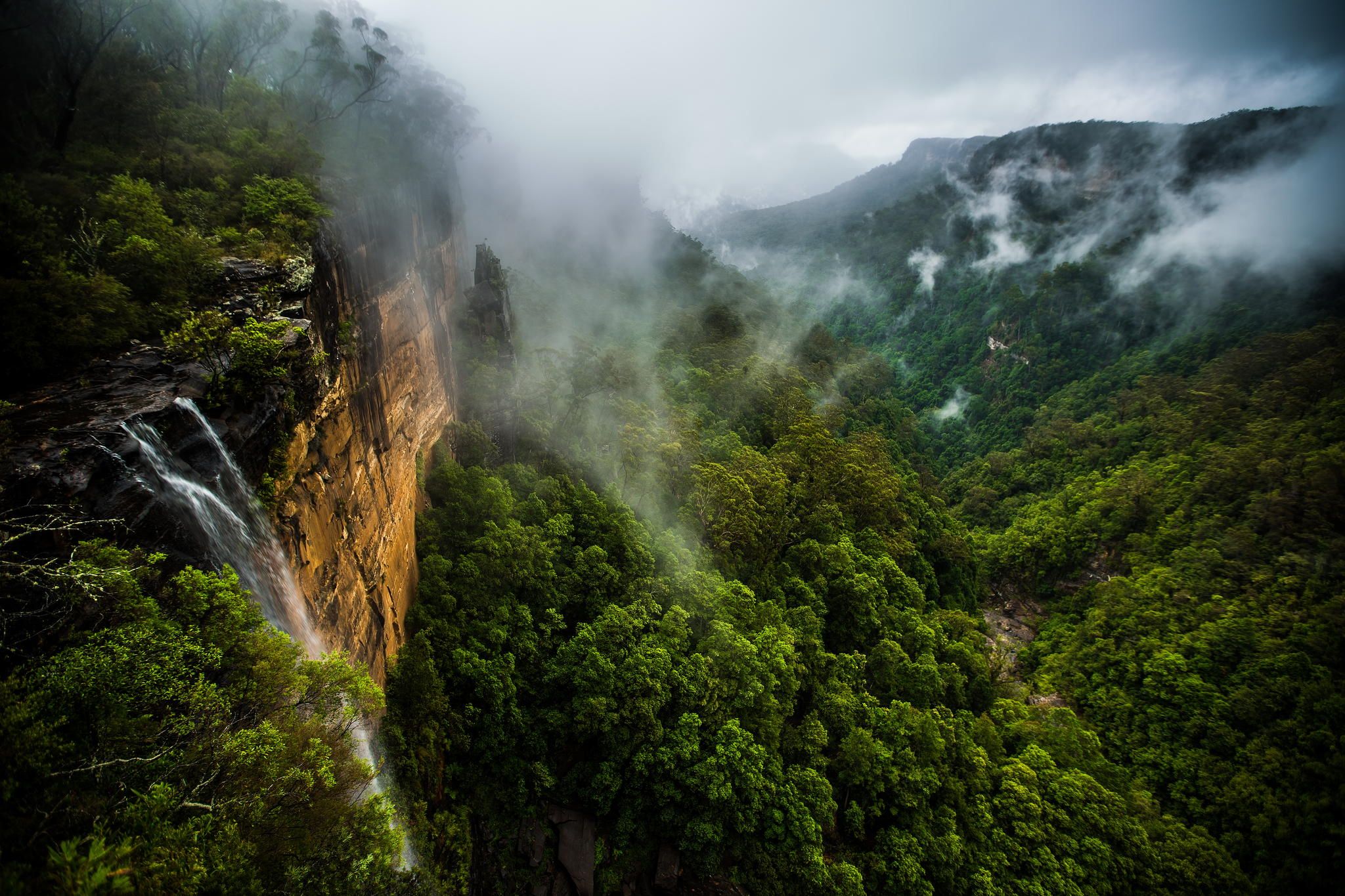 https://mdw-travel-data-us-east-1.s3.amazonaws.com/img/country/Australia/Fitzroy-Falls/img_05.jpg