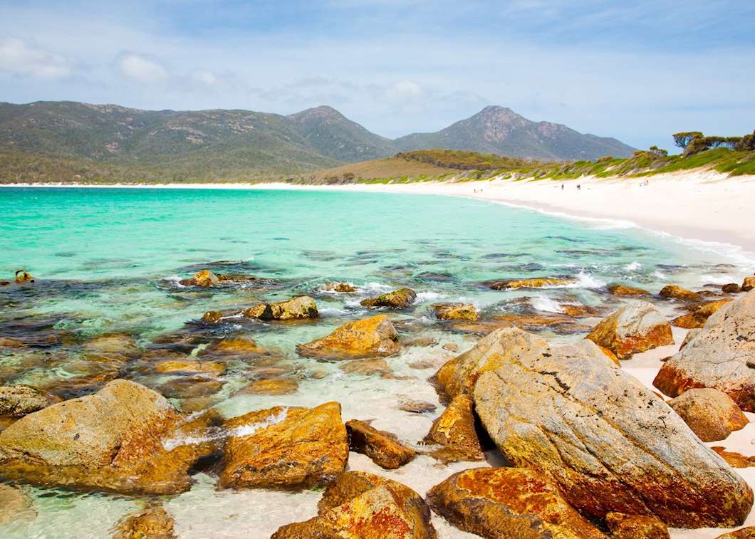 https://mdw-travel-data-us-east-1.s3.amazonaws.com/img/country/Australia/Freycinet-National-Park/img_05.jpg