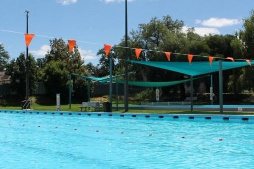 https://mdw-travel-data-us-east-1.s3.amazonaws.com/img/country/Australia/Golden-Square-Pool/img_01.jpg