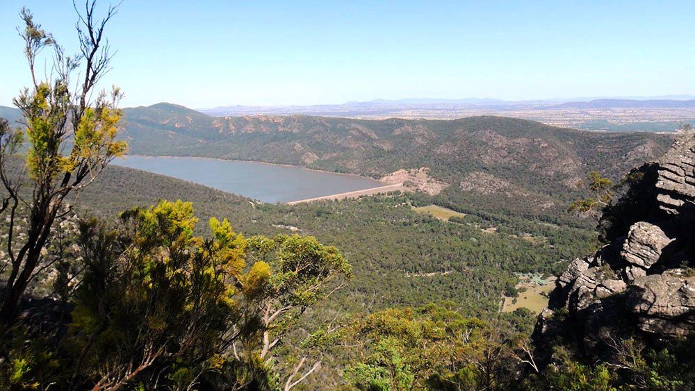 https://mdw-travel-data-us-east-1.s3.amazonaws.com/img/country/Australia/Grampians-National-Park/img_05.jpg