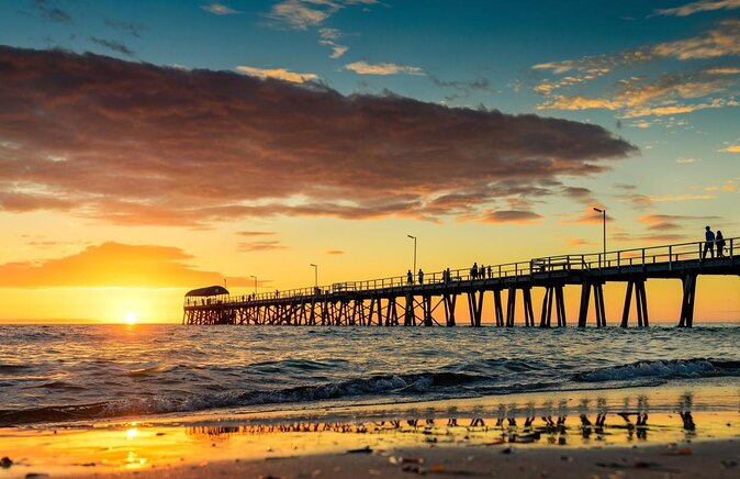 https://mdw-travel-data-us-east-1.s3.amazonaws.com/img/country/Australia/Henley-Beach/img_00.jpg