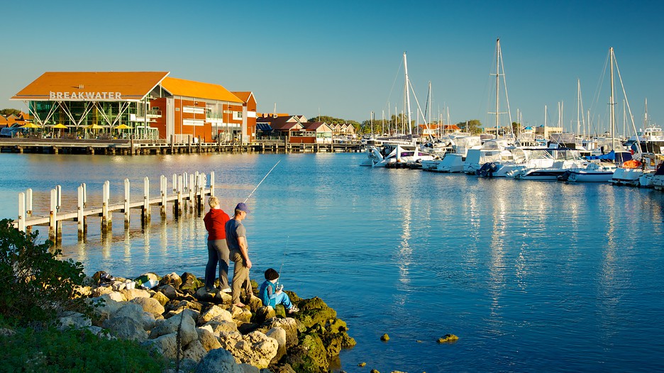 https://mdw-travel-data-us-east-1.s3.amazonaws.com/img/country/Australia/Hillarys-Boat-Harbour/img_03.jpg