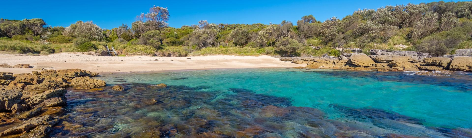 https://mdw-travel-data-us-east-1.s3.amazonaws.com/img/country/Australia/Honeysuckle/img_01.jpg