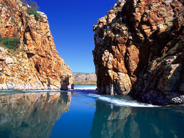 https://mdw-travel-data-us-east-1.s3.amazonaws.com/img/country/Australia/Horizontal-Falls/img_04.jpg