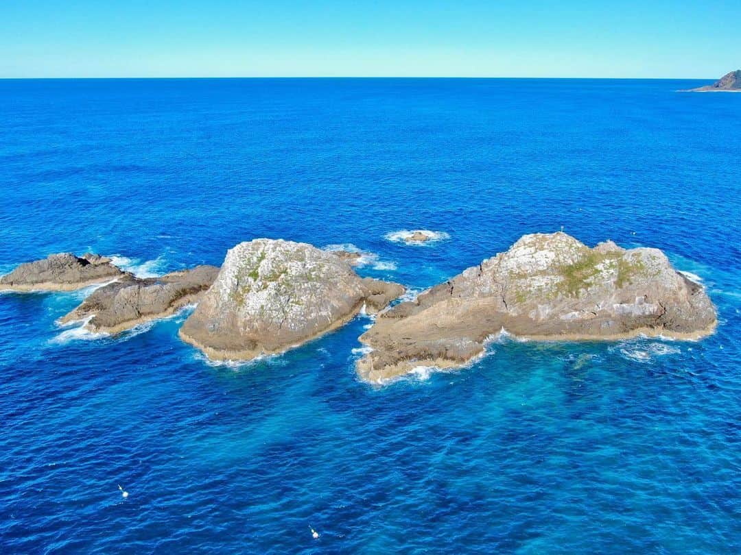 https://mdw-travel-data-us-east-1.s3.amazonaws.com/img/country/Australia/Julian-Rocks-Marine-Reserve/img_00.jpg
