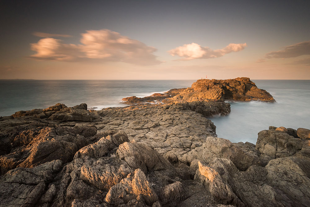 https://mdw-travel-data-us-east-1.s3.amazonaws.com/img/country/Australia/Kiama-Blowhole/img_01.jpg