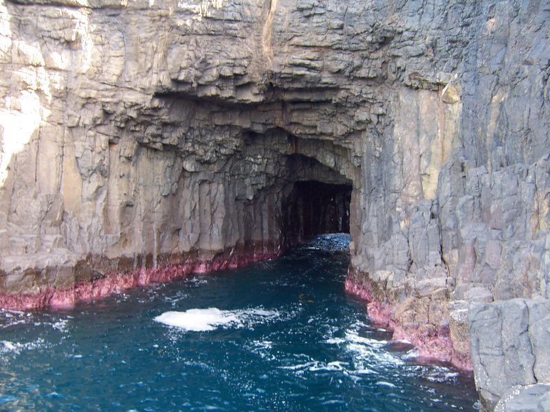 https://mdw-travel-data-us-east-1.s3.amazonaws.com/img/country/Australia/Kiama-Blowhole/img_02.jpg