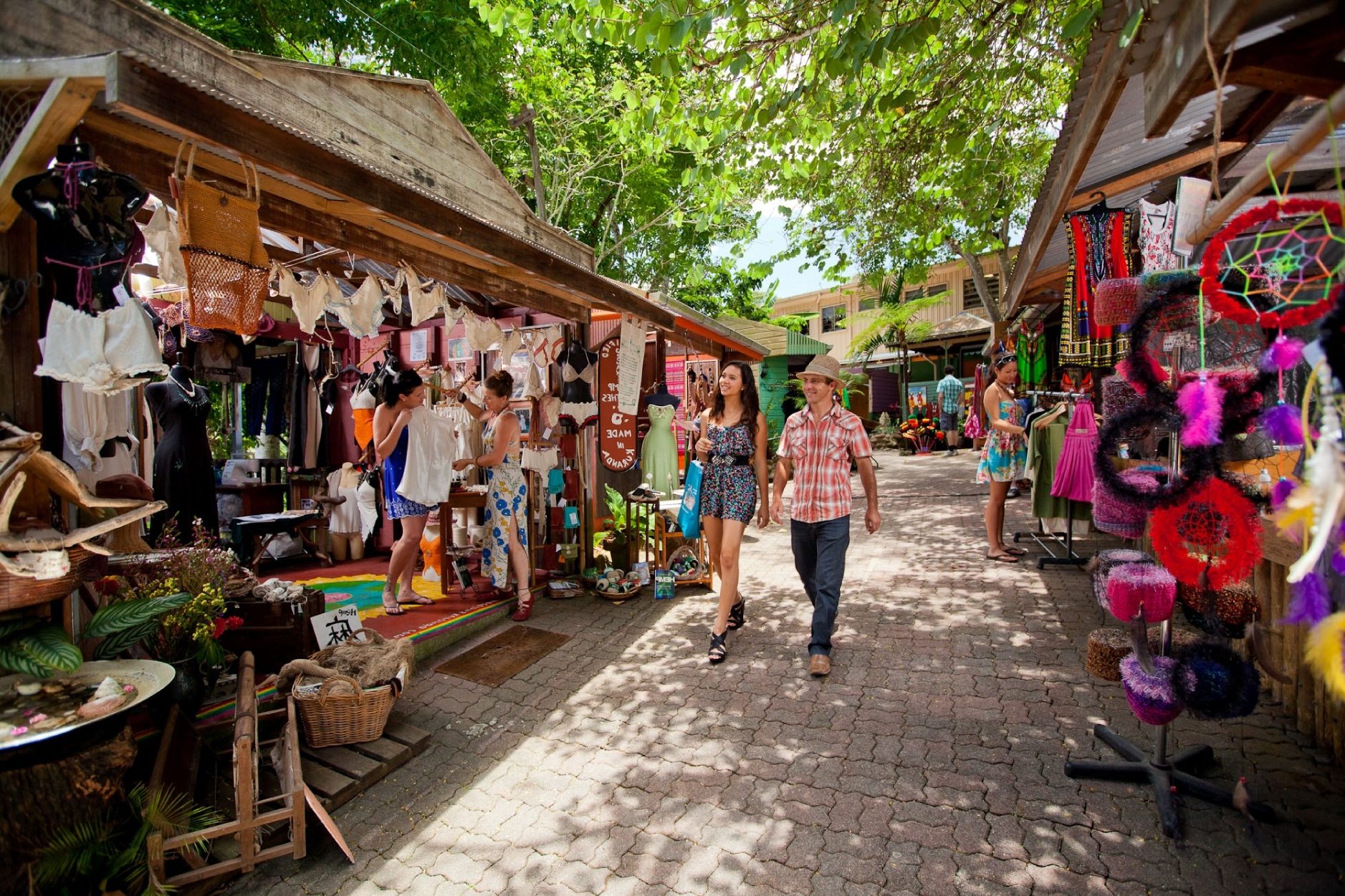 https://mdw-travel-data-us-east-1.s3.amazonaws.com/img/country/Australia/Kuranda-Scenic-Railway/img_01.jpg
