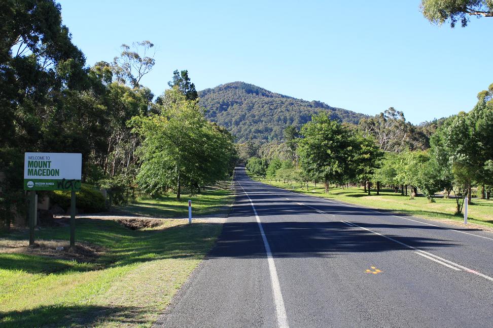 https://mdw-travel-data-us-east-1.s3.amazonaws.com/img/country/Australia/Macedon-Regional-Park/img_03.jpg