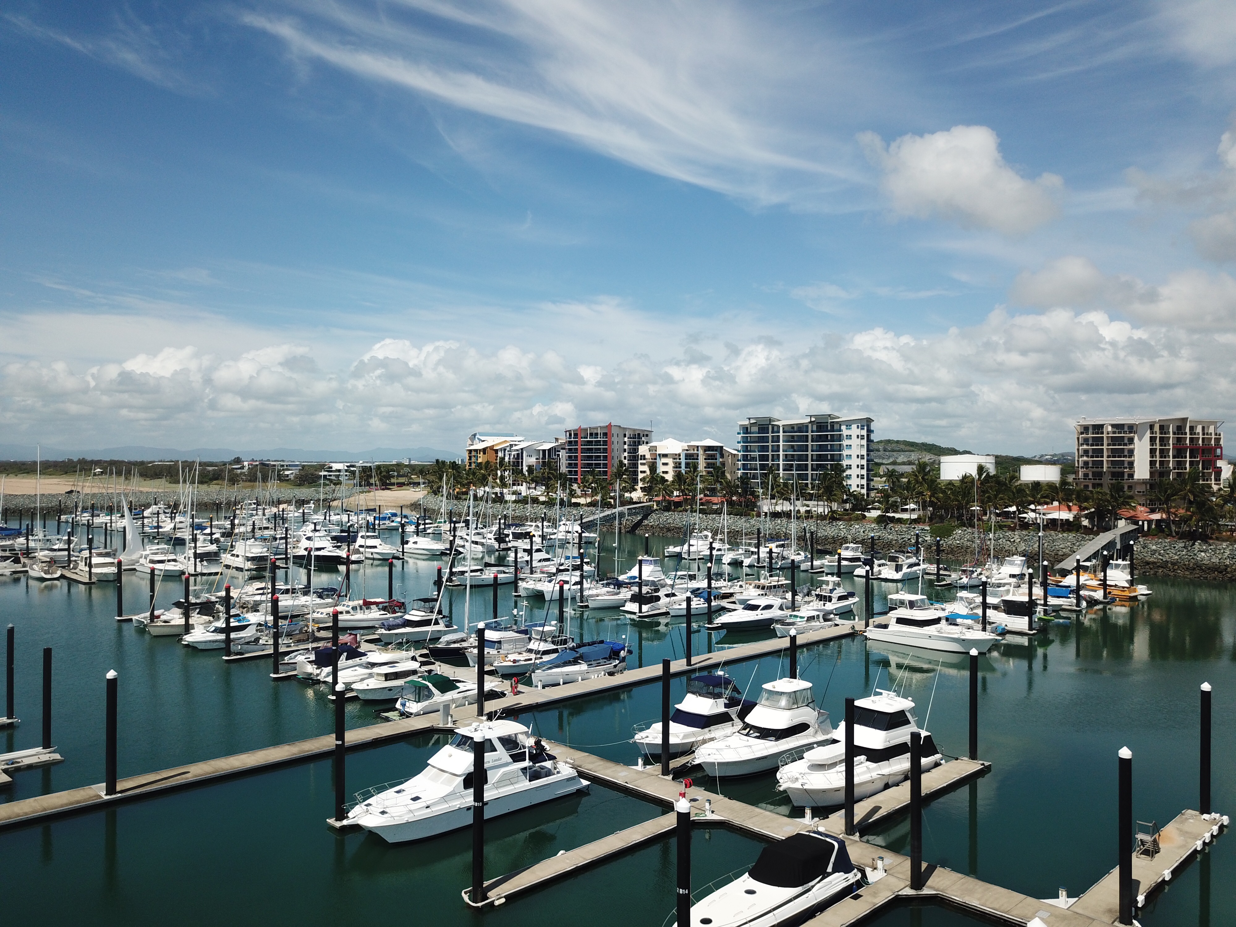 https://mdw-travel-data-us-east-1.s3.amazonaws.com/img/country/Australia/Mackay-Marina-Village-and-Shipyard/img_03.jpg