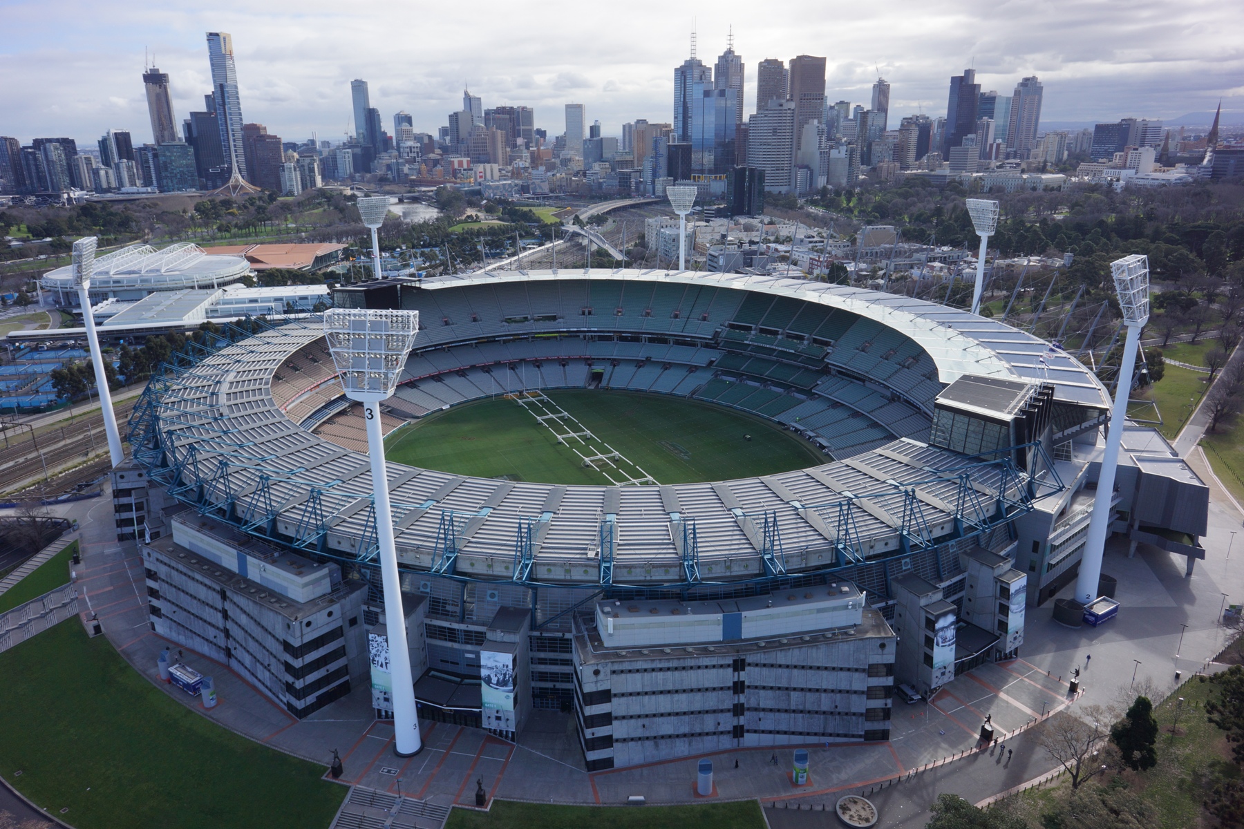 https://mdw-travel-data-us-east-1.s3.amazonaws.com/img/country/Australia/Melbourne-Cricket-Ground/img_02.jpg