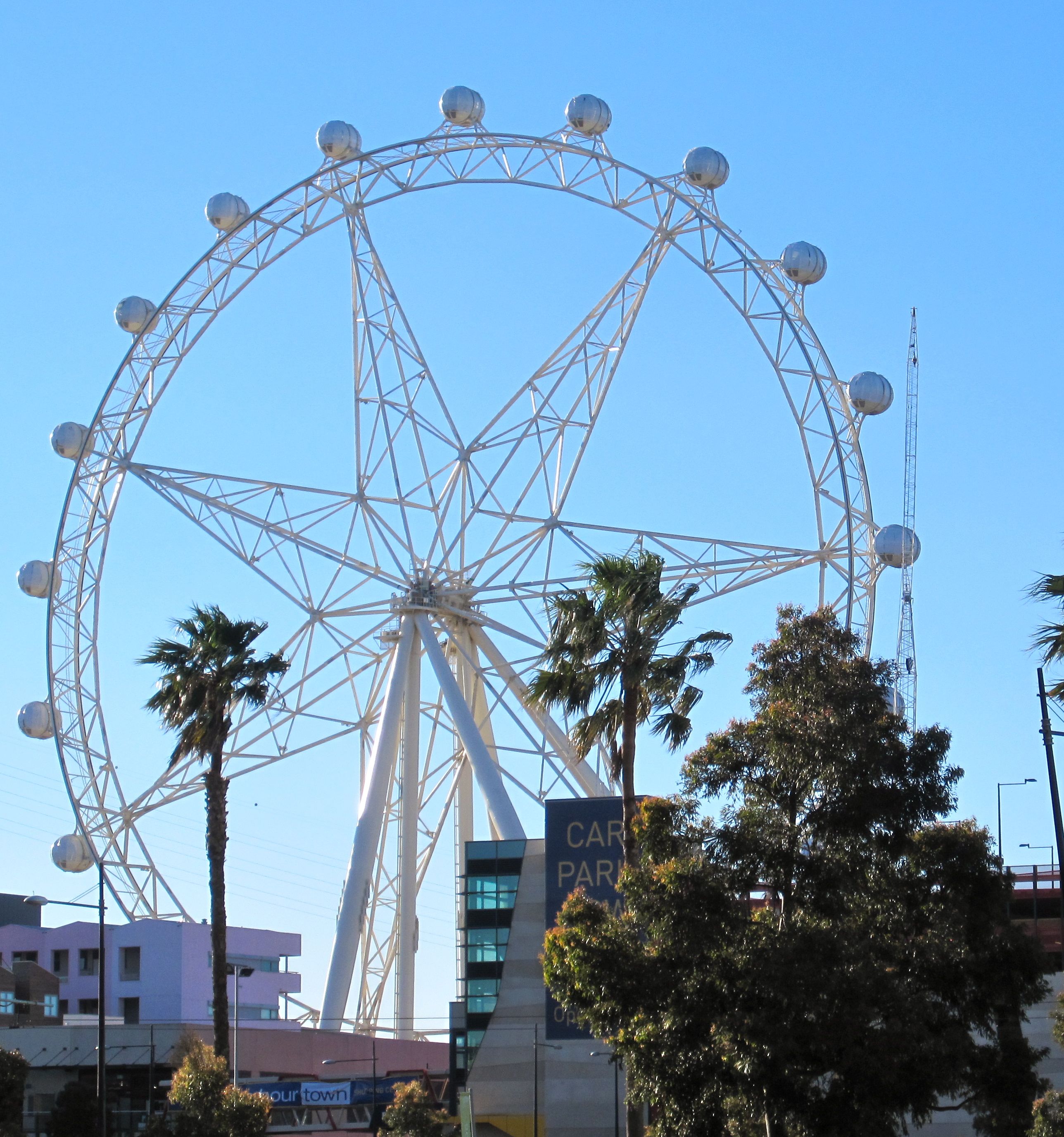 https://mdw-travel-data-us-east-1.s3.amazonaws.com/img/country/Australia/Melbourne-Star-Observation-Wheel/img_03.jpg