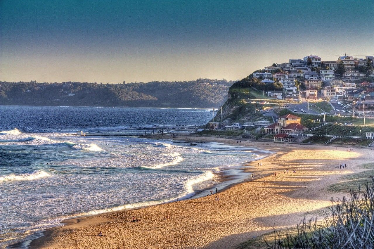 https://mdw-travel-data-us-east-1.s3.amazonaws.com/img/country/Australia/Merewether-Beach/img_02.jpg