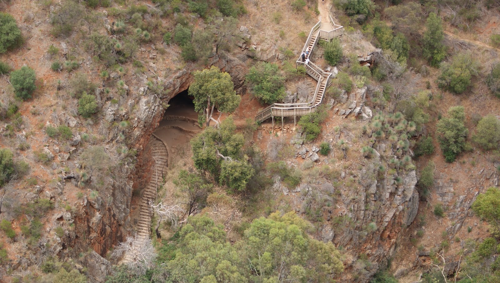 https://mdw-travel-data-us-east-1.s3.amazonaws.com/img/country/Australia/Morialta-Conservation-Park/img_02.jpg