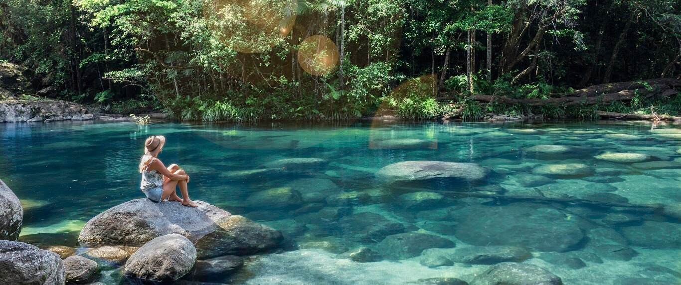 https://mdw-travel-data-us-east-1.s3.amazonaws.com/img/country/Australia/Mossman-Gorge/img_01.jpg