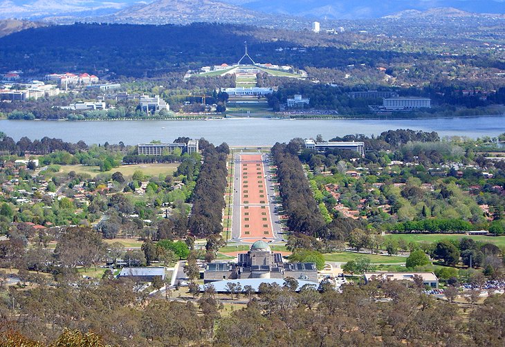 https://mdw-travel-data-us-east-1.s3.amazonaws.com/img/country/Australia/Mount-Ainslie-Lookout/img_02.jpg