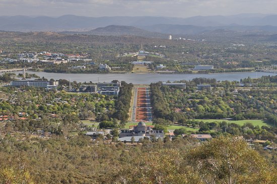 https://mdw-travel-data-us-east-1.s3.amazonaws.com/img/country/Australia/Mount-Ainslie-Lookout/img_04.jpg