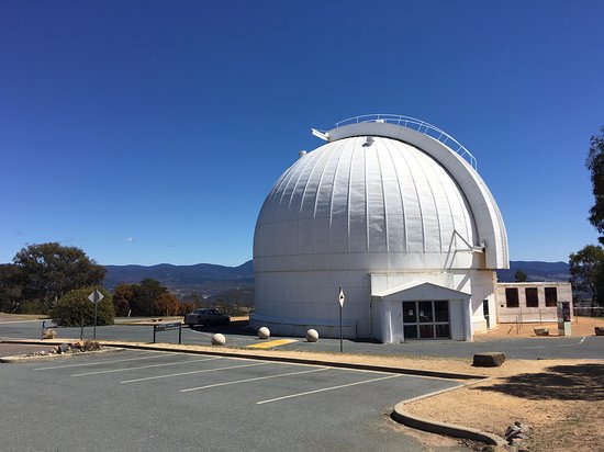 https://mdw-travel-data-us-east-1.s3.amazonaws.com/img/country/Australia/Mount-Stromlo-Observatory/img_02.jpg