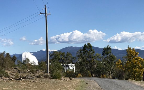 https://mdw-travel-data-us-east-1.s3.amazonaws.com/img/country/Australia/Mount-Stromlo-Observatory/img_03.jpg