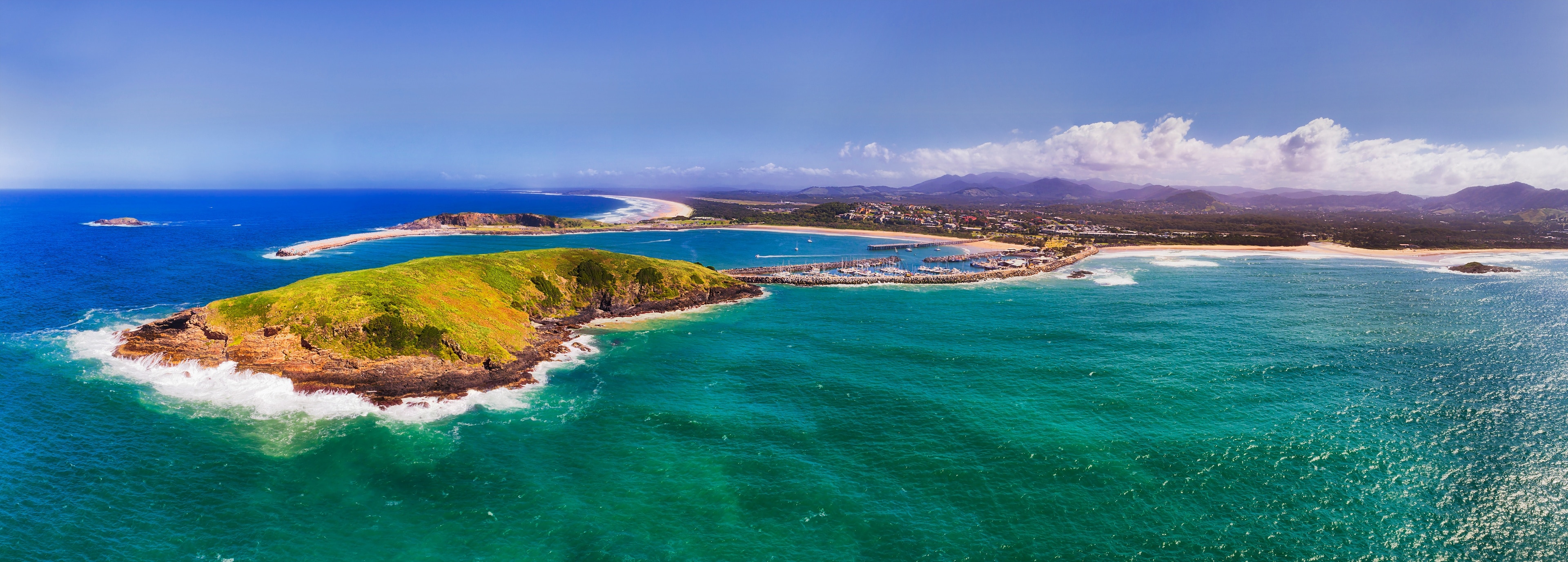 https://mdw-travel-data-us-east-1.s3.amazonaws.com/img/country/Australia/Muttonbird-Island-Nature-Reserve/img_02.jpg