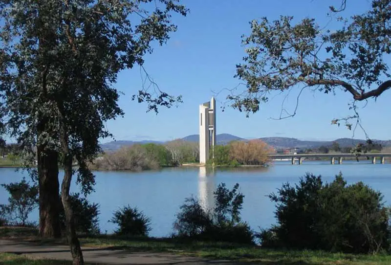 https://mdw-travel-data-us-east-1.s3.amazonaws.com/img/country/Australia/National-Carillon/img_01.jpg