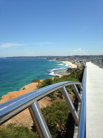 https://mdw-travel-data-us-east-1.s3.amazonaws.com/img/country/Australia/Newcastle-Memorial-Grove/img_02.jpg