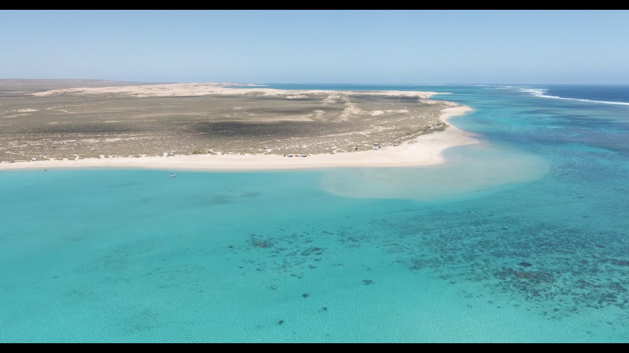 https://mdw-travel-data-us-east-1.s3.amazonaws.com/img/country/Australia/Ningaloo-Reef/img_04.jpg