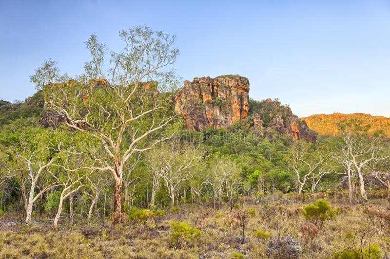 https://mdw-travel-data-us-east-1.s3.amazonaws.com/img/country/Australia/Nourlangie-Rock/img_03.jpg