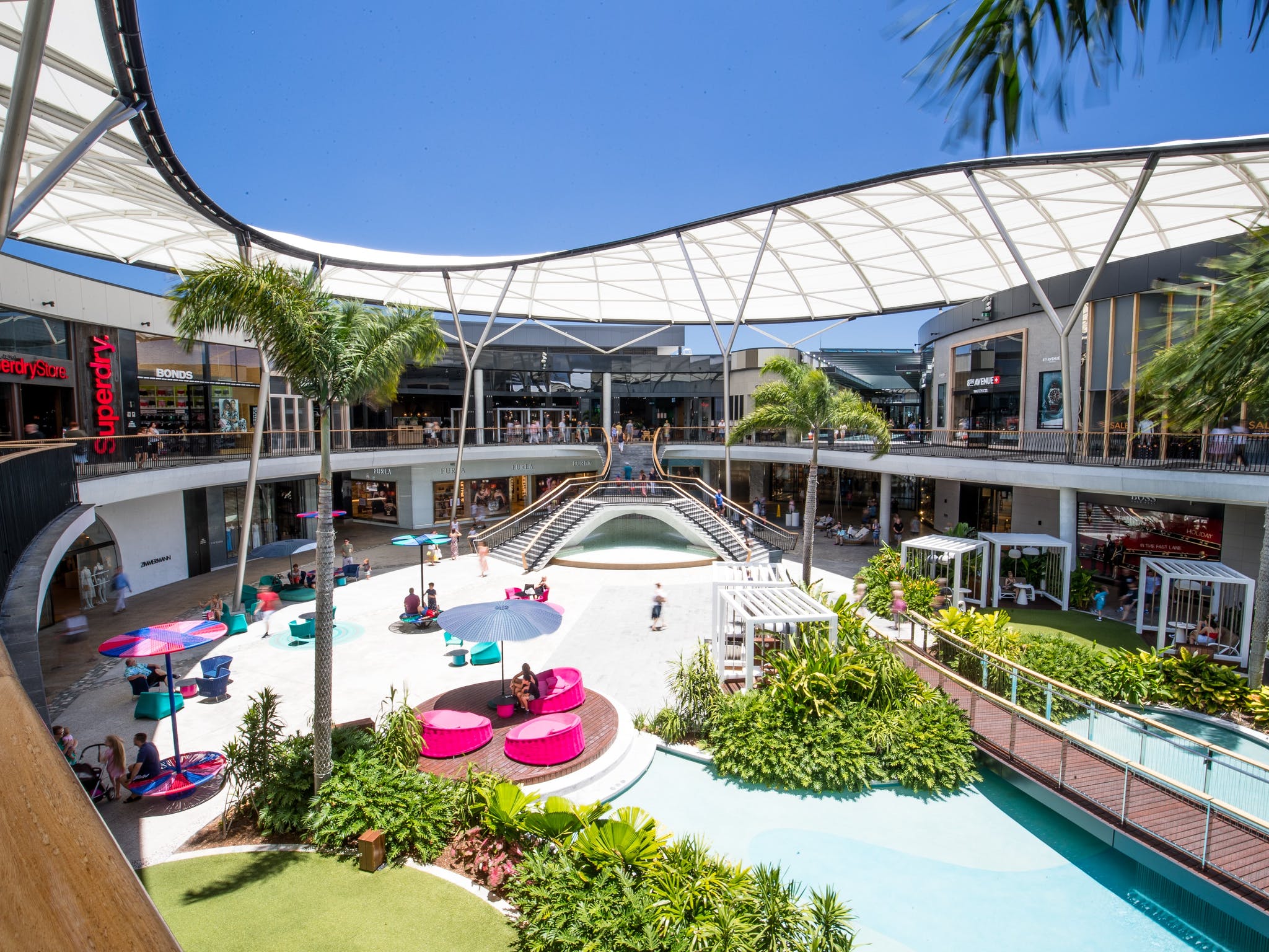 https://mdw-travel-data-us-east-1.s3.amazonaws.com/img/country/Australia/Pacific-Fair-Shopping-Centre/img_00.jpg