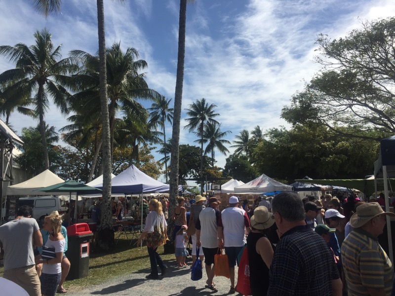https://mdw-travel-data-us-east-1.s3.amazonaws.com/img/country/Australia/Port-Douglas-Community-Hall-Markets/img_01.jpg