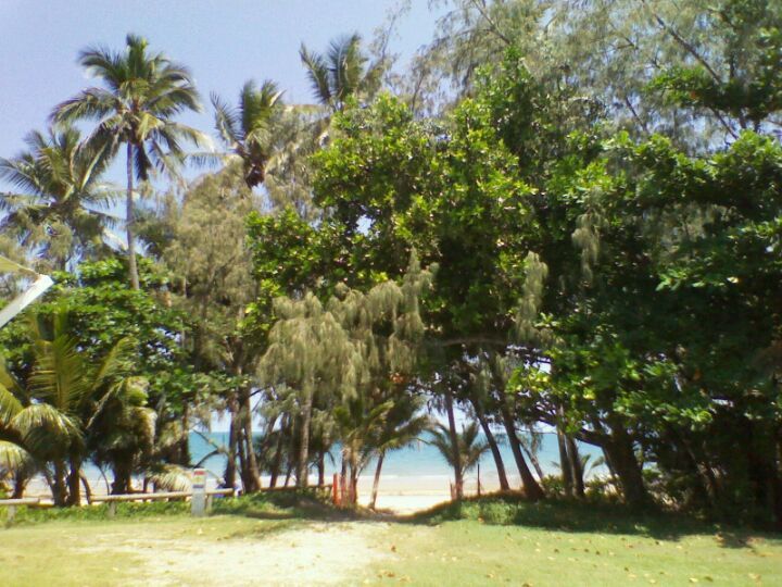 https://mdw-travel-data-us-east-1.s3.amazonaws.com/img/country/Australia/Port-Douglas-Surf-Life-Saving-Club/img_00.jpg