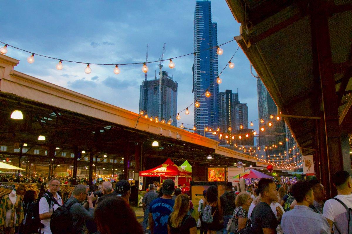 https://mdw-travel-data-us-east-1.s3.amazonaws.com/img/country/Australia/Queen-Victoria-Market/img_03.jpg