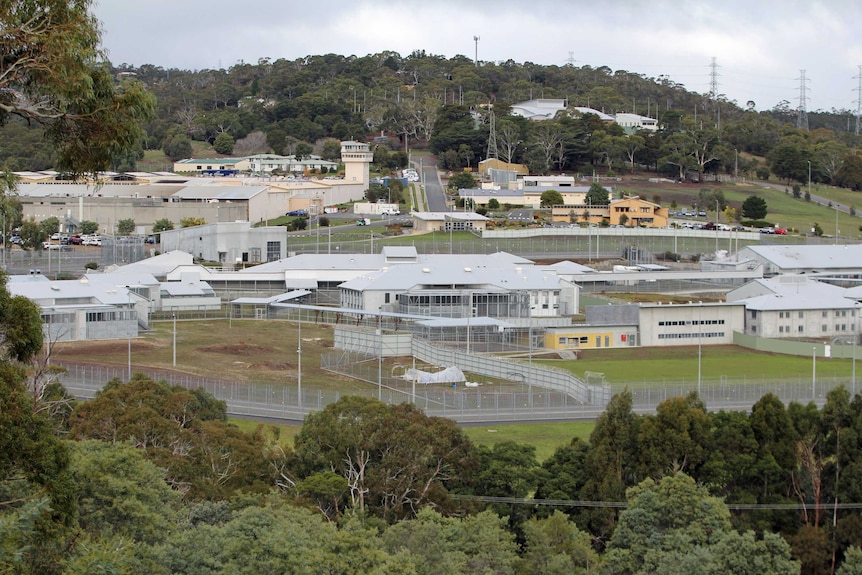 https://mdw-travel-data-us-east-1.s3.amazonaws.com/img/country/Australia/Risdon-Prison/img_01.jpg