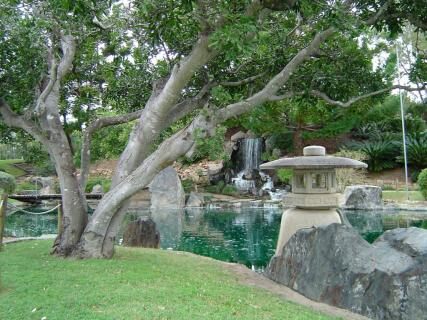 https://mdw-travel-data-us-east-1.s3.amazonaws.com/img/country/Australia/Rockhampton-Zoo/img_02.jpg