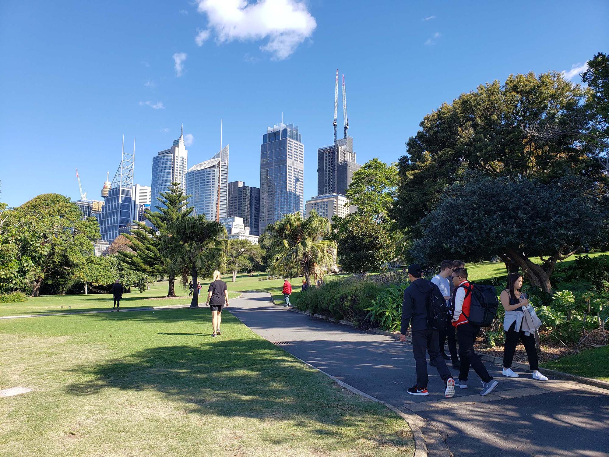https://mdw-travel-data-us-east-1.s3.amazonaws.com/img/country/Australia/Royal-Botanic-Garden-Sydney/img_02.jpg