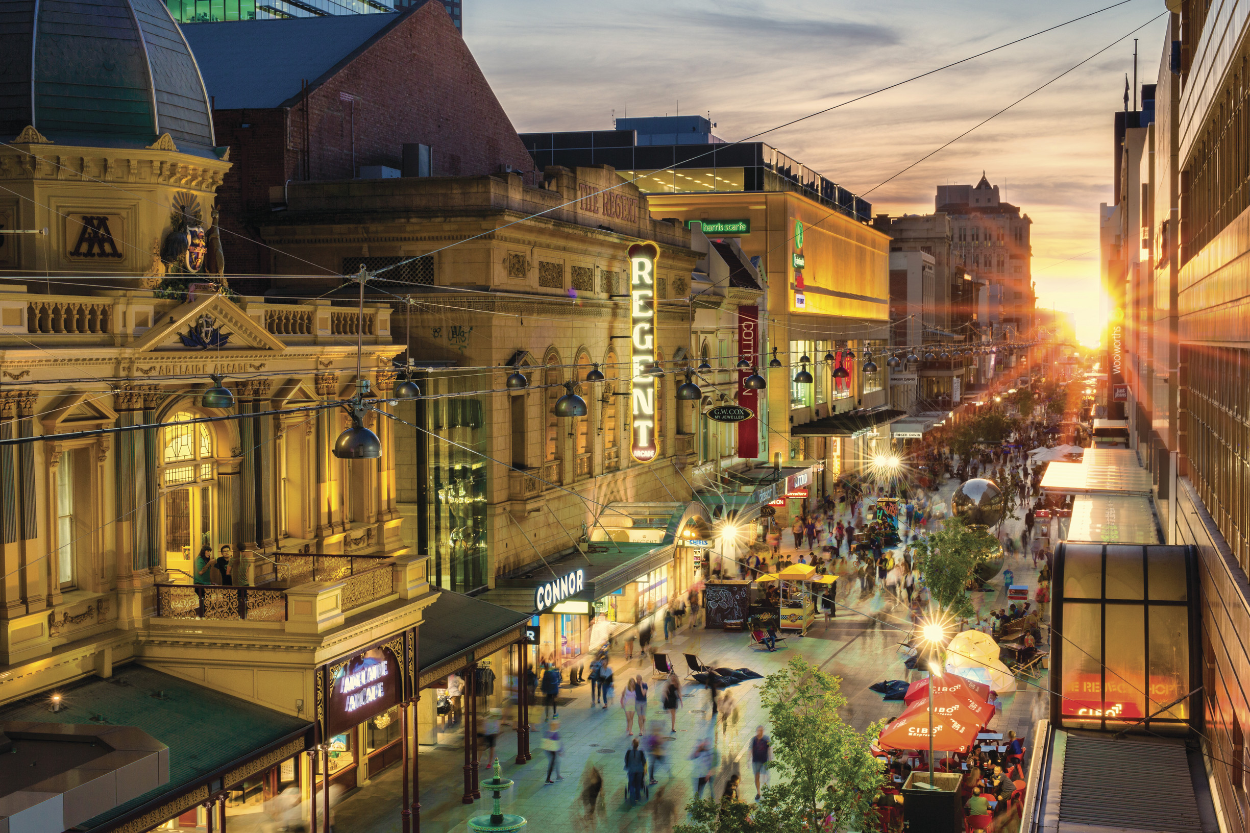 https://mdw-travel-data-us-east-1.s3.amazonaws.com/img/country/Australia/Rundle-Mall/img_01.jpg