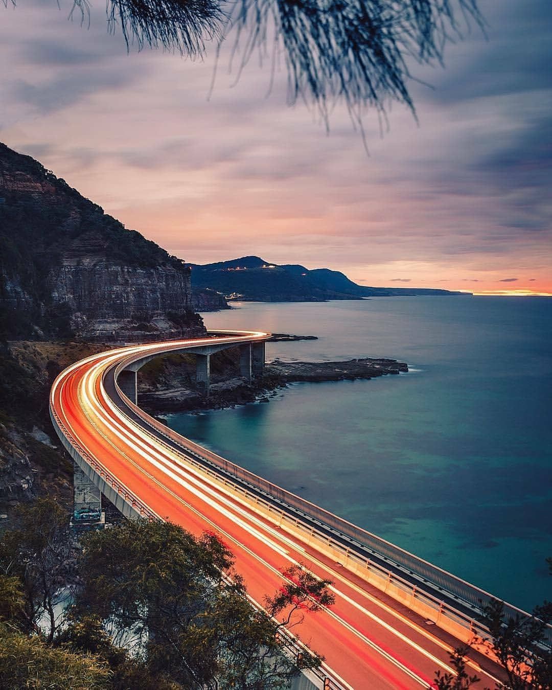 https://mdw-travel-data-us-east-1.s3.amazonaws.com/img/country/Australia/Sea-Cliff-Bridge/img_01.jpg