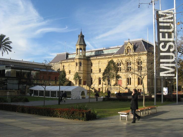 https://mdw-travel-data-us-east-1.s3.amazonaws.com/img/country/Australia/South-Australian-Museum/img_03.jpg