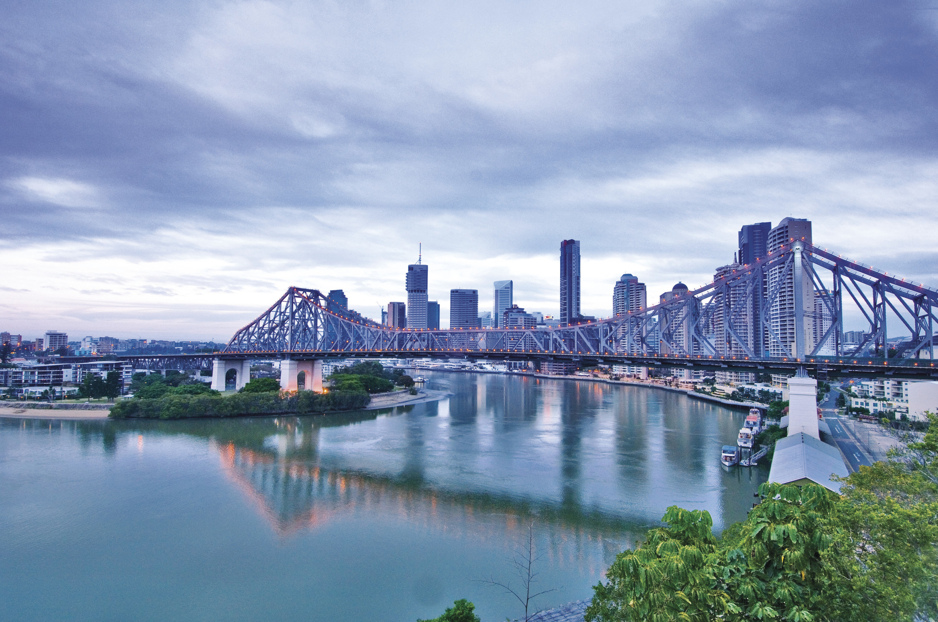 https://mdw-travel-data-us-east-1.s3.amazonaws.com/img/country/Australia/Story-Bridge/img_03.jpg