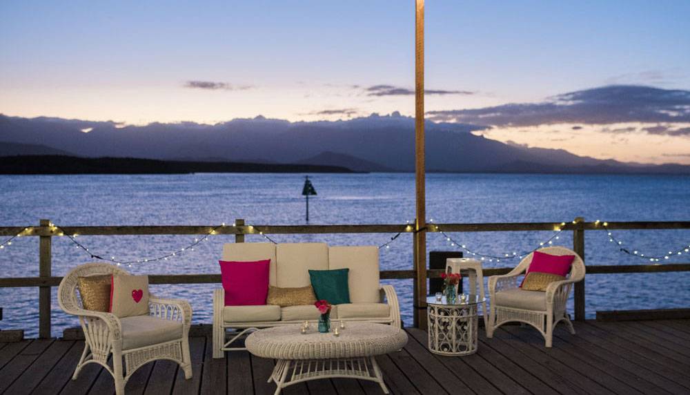 https://mdw-travel-data-us-east-1.s3.amazonaws.com/img/country/Australia/Sugar-Wharf/img_03.jpg
