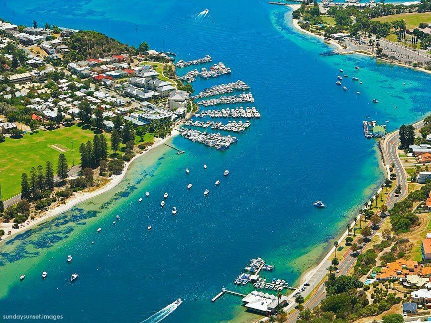 https://mdw-travel-data-us-east-1.s3.amazonaws.com/img/country/Australia/Swan-River/img_02.jpg